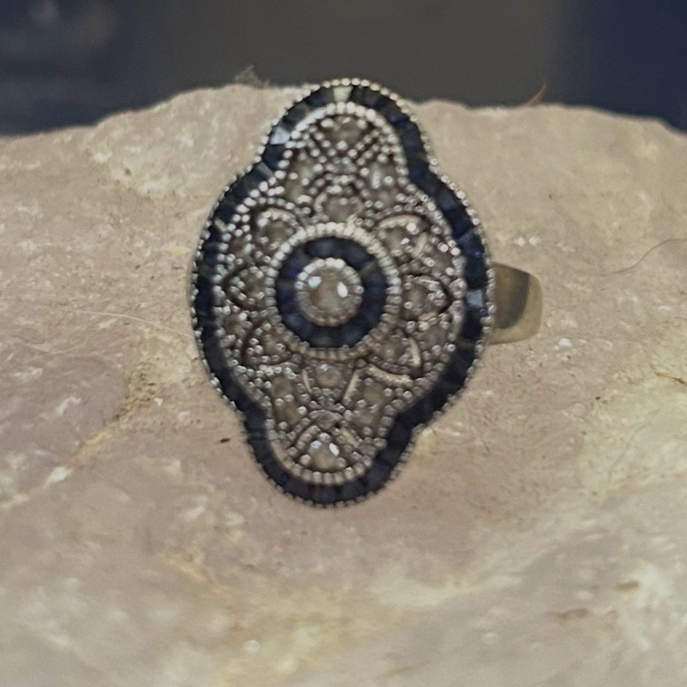 Silver sapphire, art deco ring